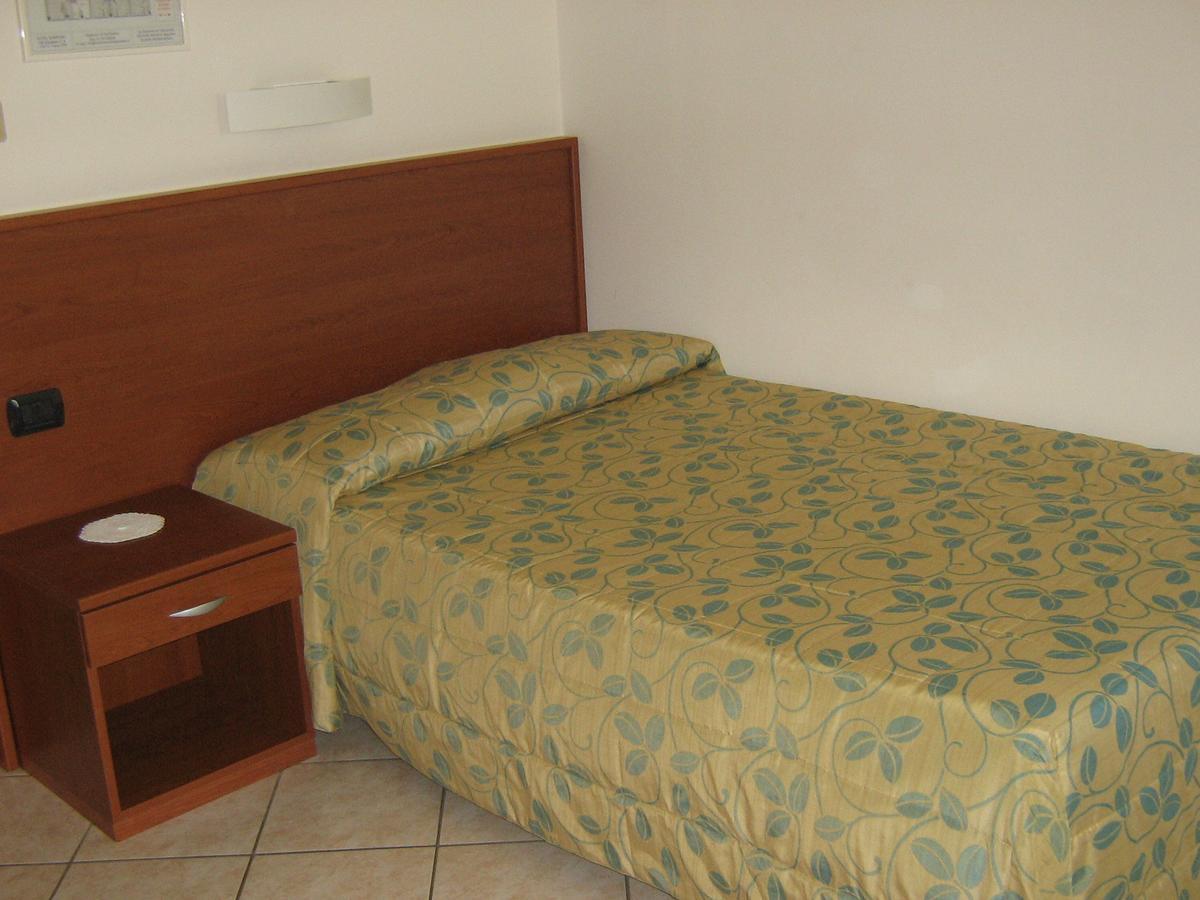 Hotel Sanremo Ceva 部屋 写真